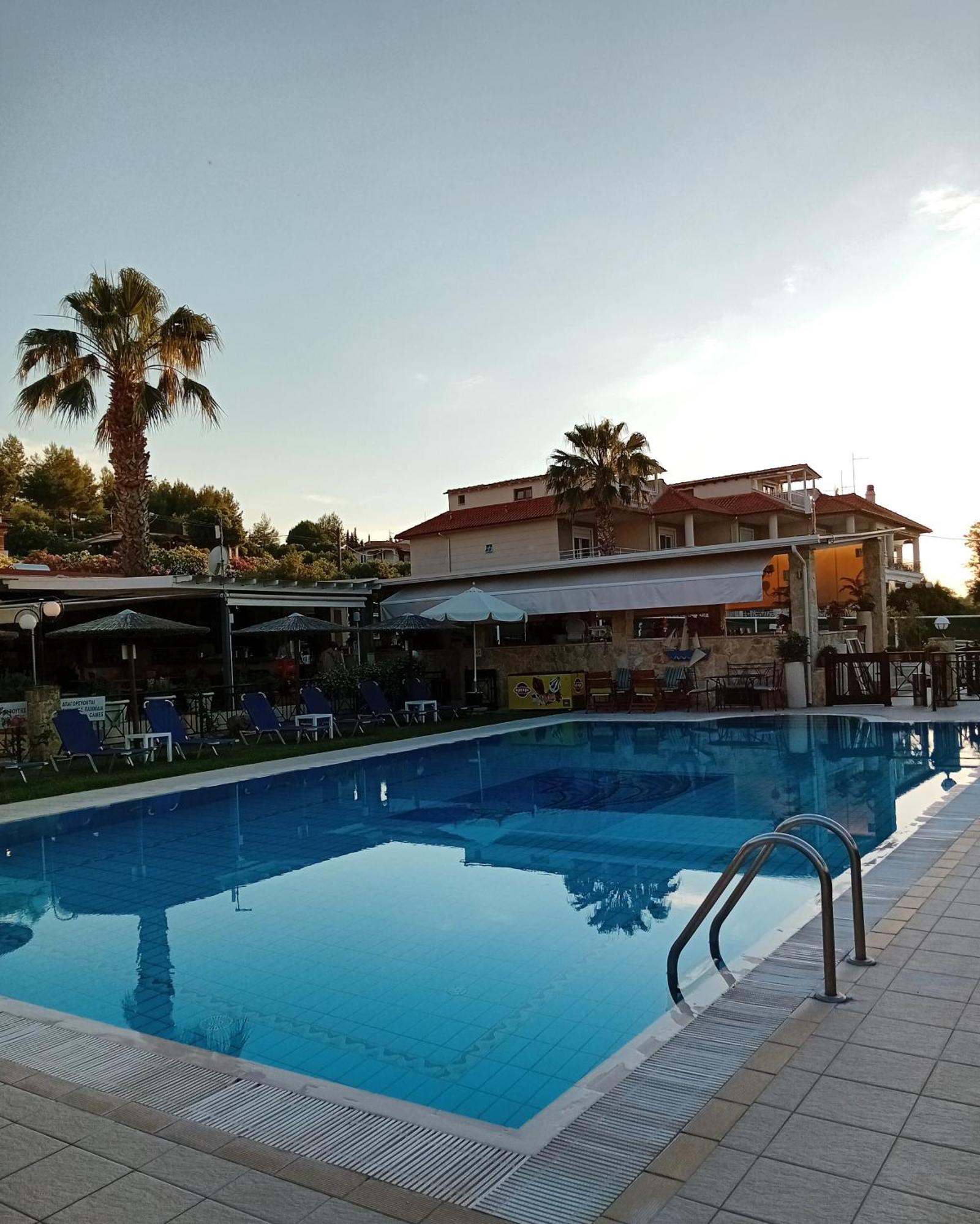Golden Family Apartamento Pefkochori